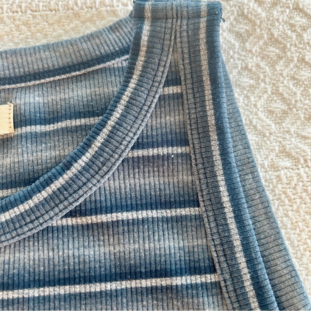 Striped Ribbed Tank Top - Blue - Picture 11 of 13